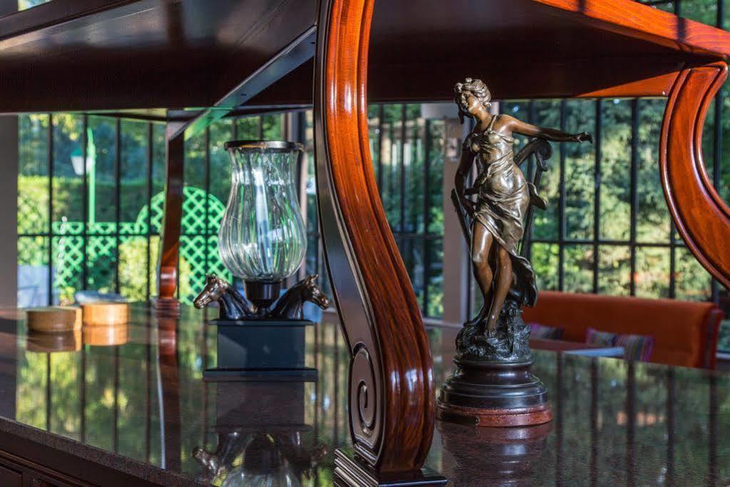 Chateau Le Clos Verneuil d'Avre et d'Iton Bagian luar foto